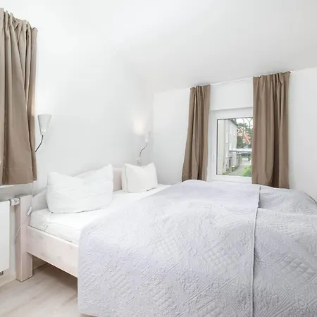 'to Huus' Apartment *